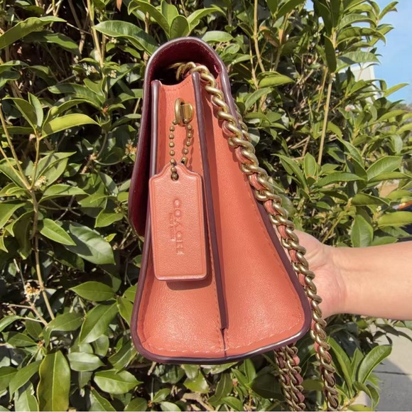 EUC Coach Parker 18 With Star Souvenir Pin 29392 - Picture 4 of 12